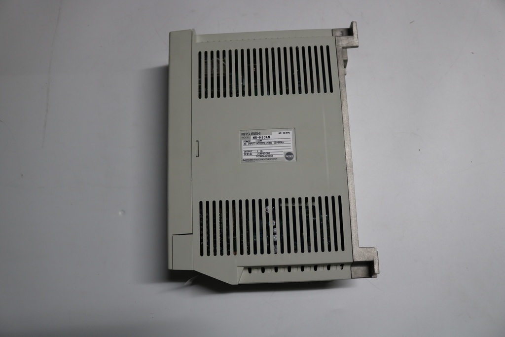 Melservo AC Servo, Power: 100W, AC In: 200-230V, Out: 1.1A