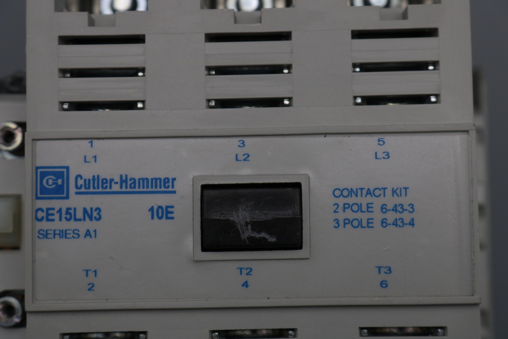 Eaton Cutler-Hammer CE15LN3 Ser. A1 IEC Contactor with 3 side panels