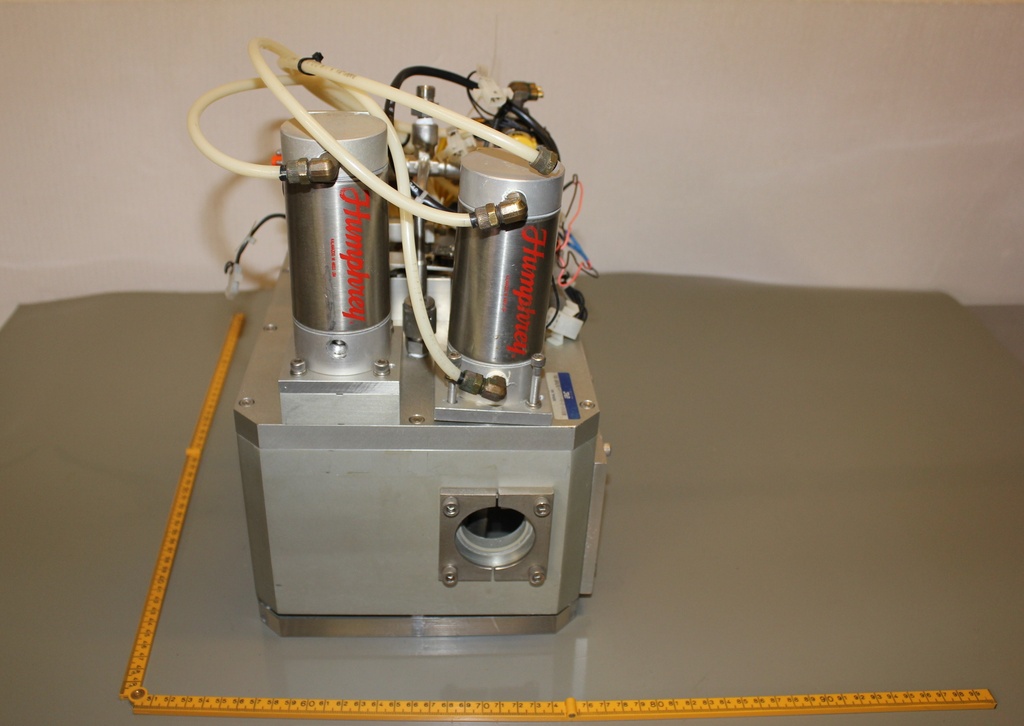 AUTO ETCH LOAD LOCKS-2
