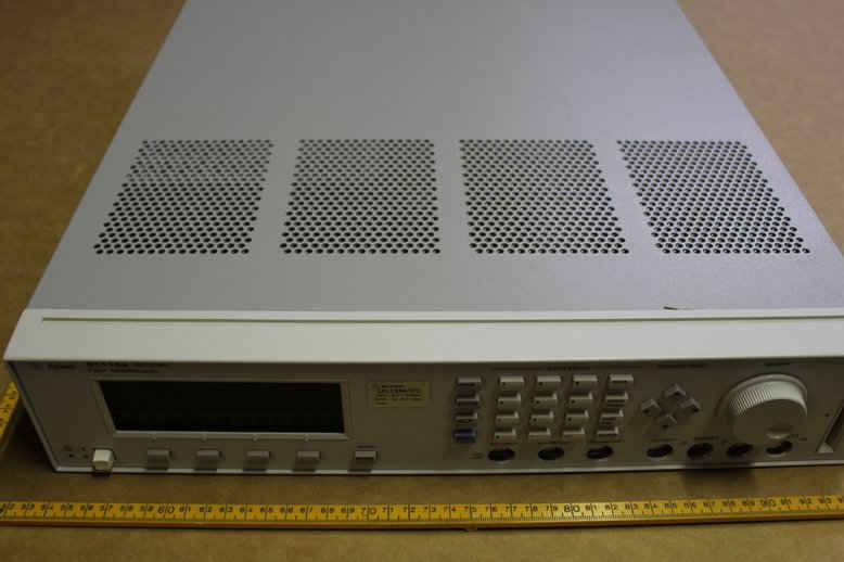 81110A HP AGILENT PULSE PATTERN GENERATOR, USED