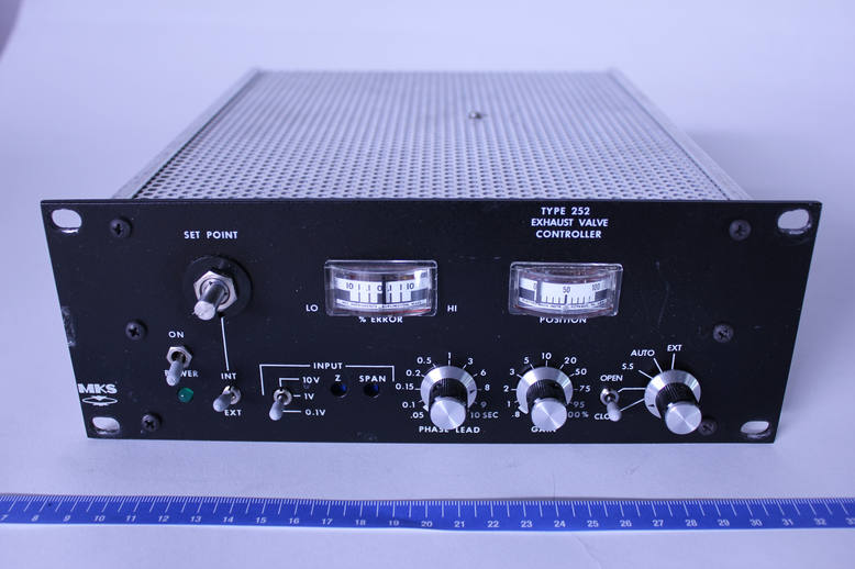 EXHAUST VALVE CONTROLLER TYPE 252, USED