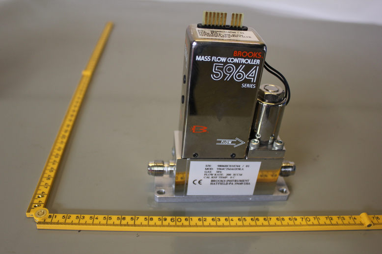 5964C2MAGS5KA MASS FLOW CONTROLLER 5964 SERIES (SF6), USED