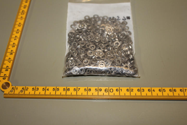 FLAT WASHERS SS #6, 5/32" ID 3/8" OD, LOT OF 881