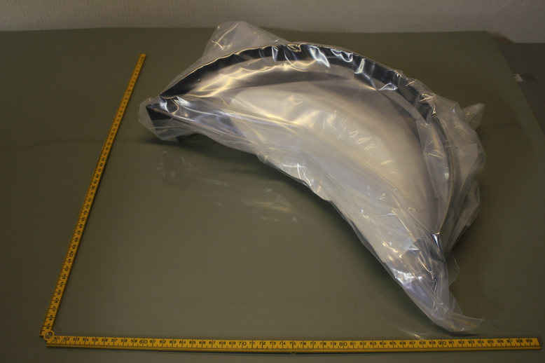 LAM 714-330982-001 LINER CHAMBER, NO. DL41.33.0567.40, (C CLB), PART IS CLEANED