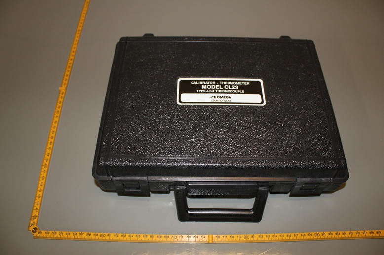 CALIBRATOR/THERMOMETER, TYPE J-K-T THERMOCOUPLE