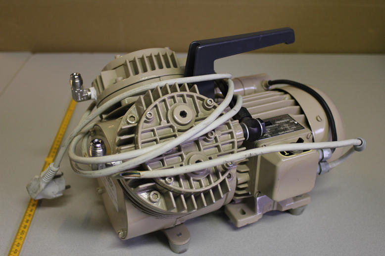 VAVUUM PUMP 230V, 50Hz, 1.7A, 0.23kW