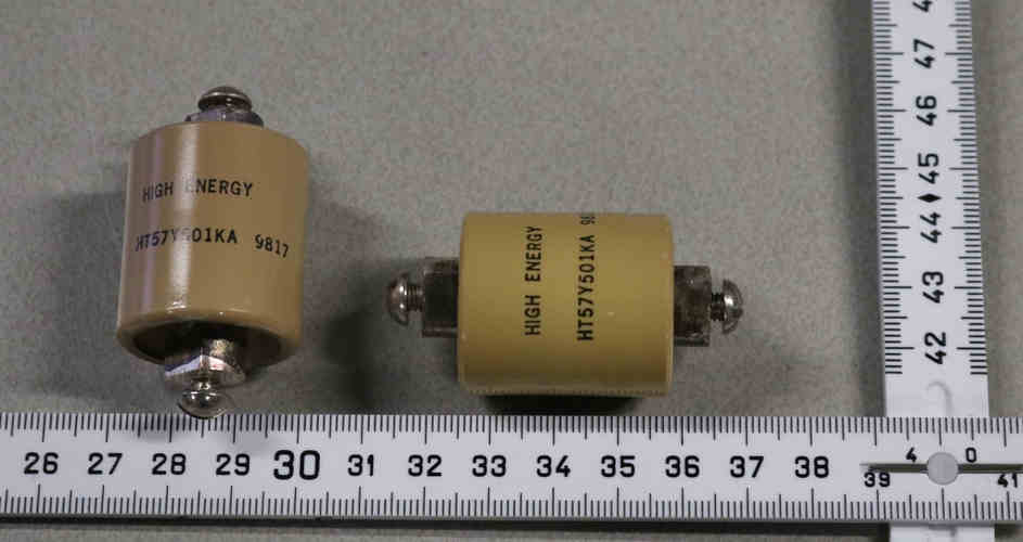 CAPACITOR, 500PF 15KV, 20% MFR  HIGH ENERGY, LOT OF 6