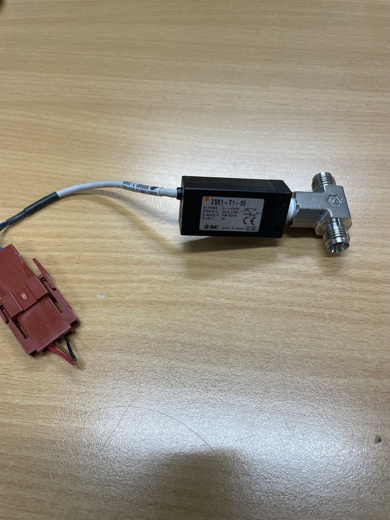 SMC ZSE1-T1-55 VACUUM SWITCH