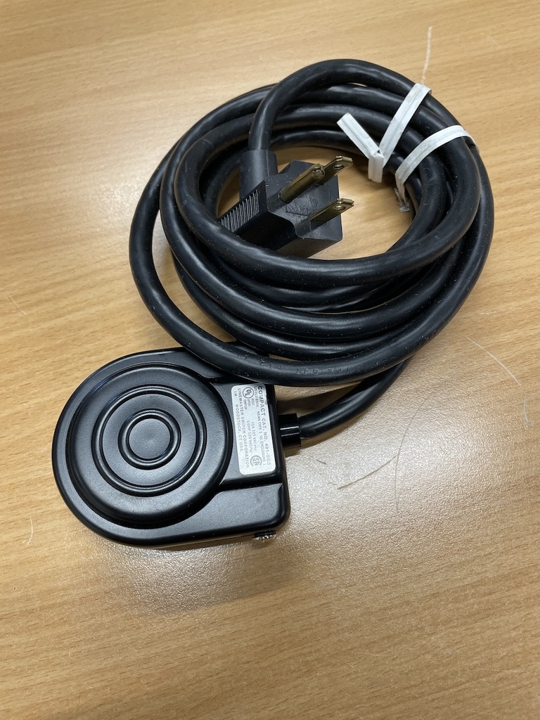 POLY-FLOW ENGINEERING BG-053 SWITCH FOOT CAT.NO.491-SC3 10A 125VAC