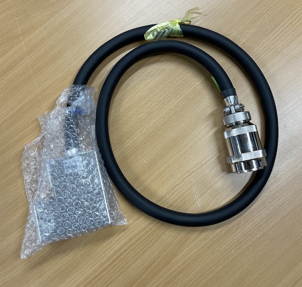 EDWARDS PT46Y0B02 P046 CONNECTION CABLE 1,2M STRAIGHT