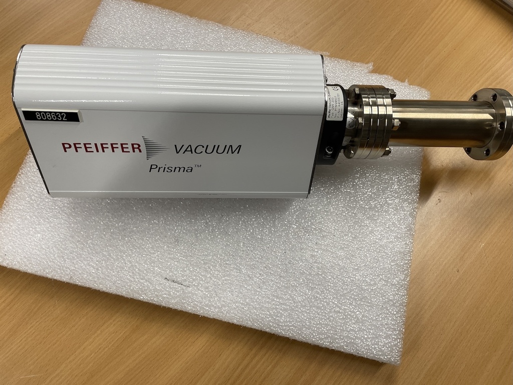 Pfeiffer Vacuum Prisma Analyzer assy QME 200