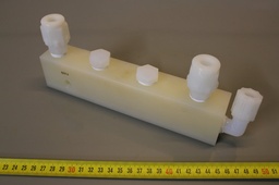 [472-17218/502344] MANIFOLD, DI WATER RH