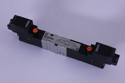 [HE640108/504525] VALVE,SOL,5 PORT,3 POS,CLOSED CTR, 24VDC, 0.2-0.7MPa, SMC NVJ3340, LOT OF 2