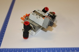 [2805-101599/501510] MANIFOLD, 3 POSITION, USED