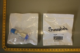 [SS-4-WVCR-1-4/505838] 316 SS Welded VCR Face Seal Fitting, Male NPT Connector Body, 1/4 in. WVCR x 1/4 in. MNPT, Lot of 9