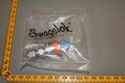 [SS-QC4-D-400K2/505903] SS INSTRUMENTATION QUICK CONNECT STEM WITH VALVE, 0.2 CV, 1/4" TUBE FITTING, ORANGE KEY