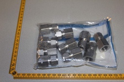 [SS-10M0-7-6/506483] SS SWAGELOK TUBE FITTING; FEMALE CONNECTOR 10mm TUBE OD X 3/8" FEMALE NPT