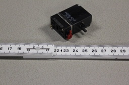 [138319/508306] TYPE 6106, 3/2-WAY PNEUMATIC ROCKER VALVE, 16mm, 24VDC, LOT OF 10