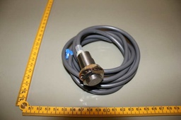 [E2E-X5E1/508624] INDUCTIVE PROXIMITY SENSOR, LOT OF 5